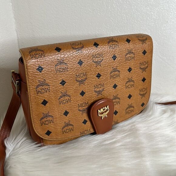 💯Authentic MCM Cognac Flap Flap Shoulder Bag 🍀 - Picture 3 of 17